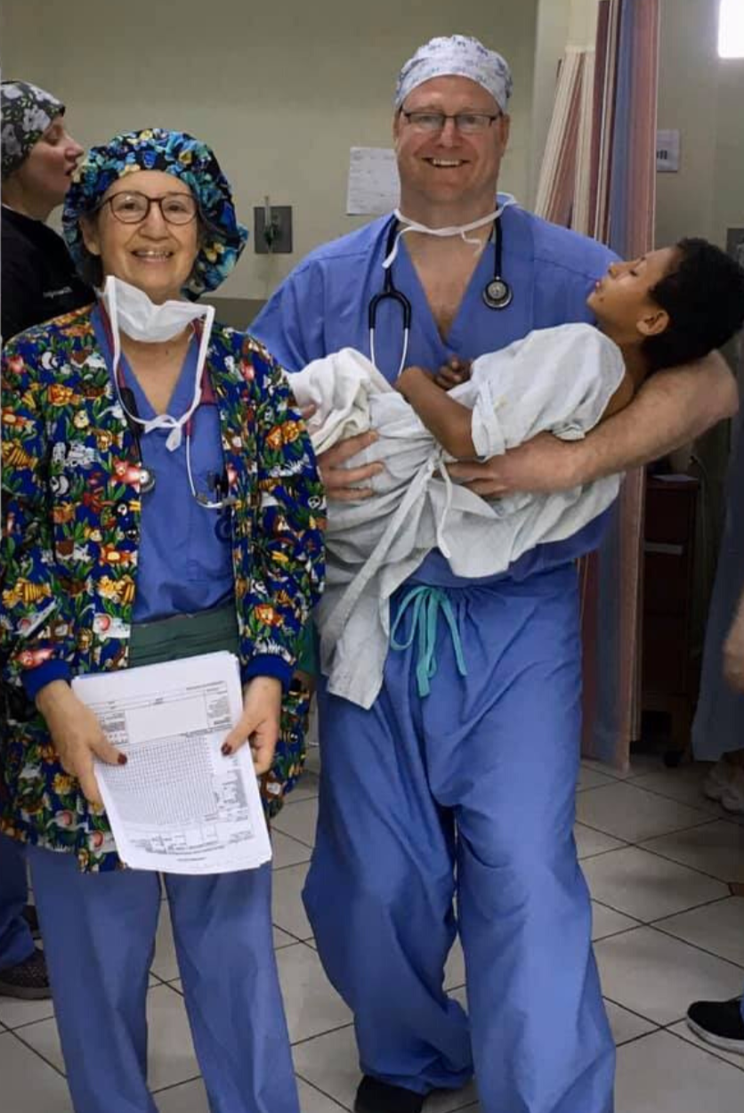surgeon-with-child